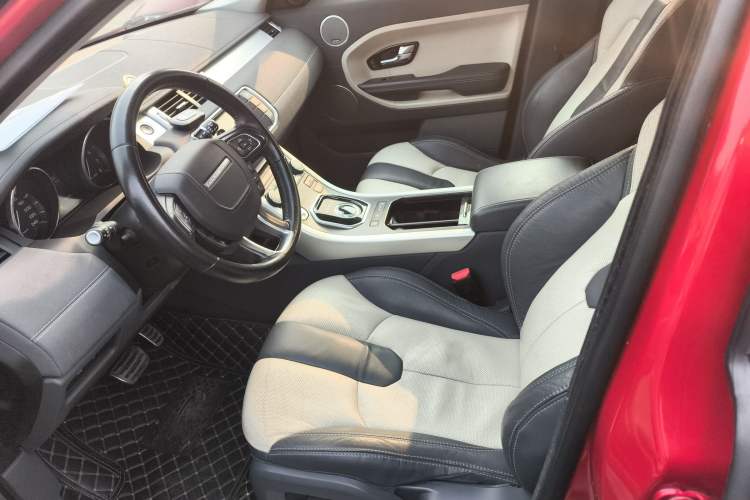 Used Land Rover Range Evoque 2013 2.0T 5-Door Ignite Edition Left Front Seat