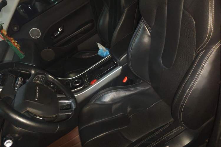 Used Land Rover Range Evoque 2013 2.0T 5-Door Ignite Edition Left Front Seat