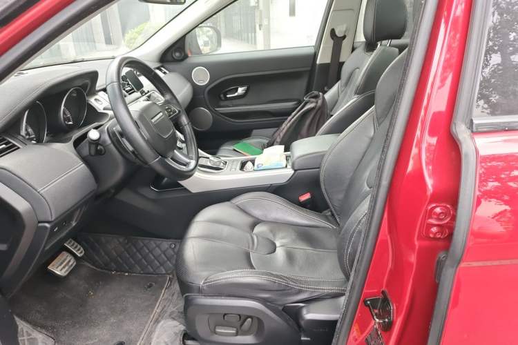 Used Land Rover Range Evoque 2013 2.0T 5-Door Ignite Edition Left Front Seat