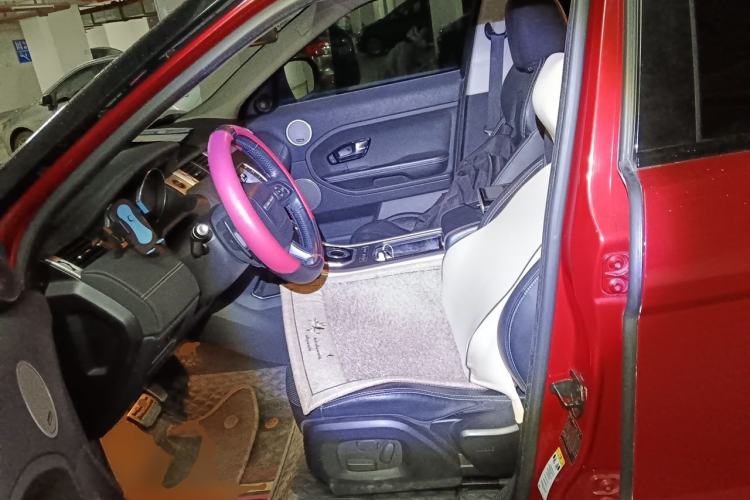 Used Land Rover Range Evoque 2013 2.0T 5-Door Ignite Edition Left Front Seat