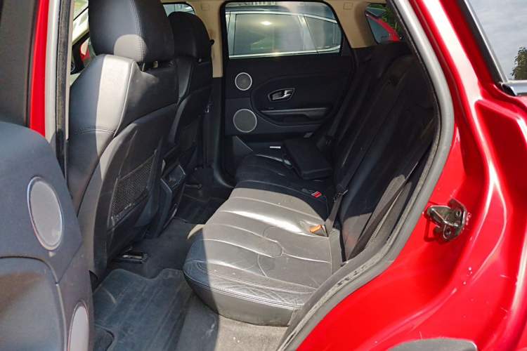 Used Land Rover Range Evoque 2013 2.0T 5-Door Yaozhen Edition Left Rear Seat