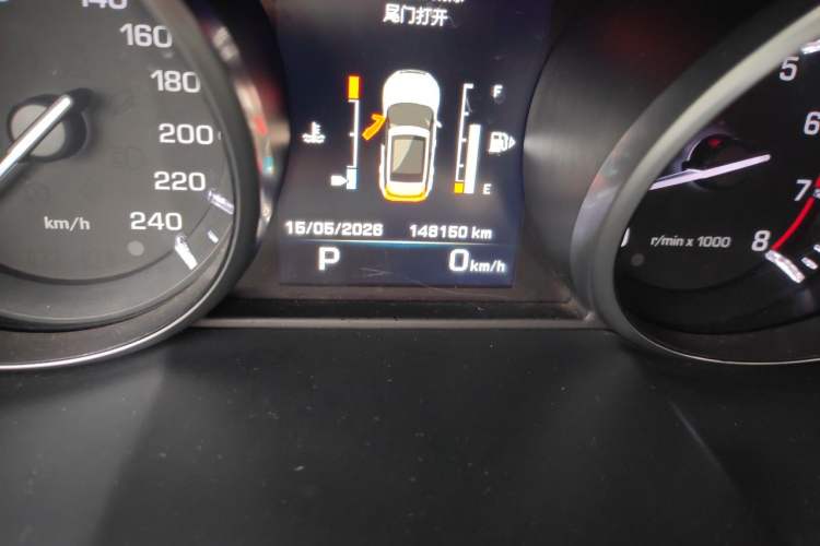 Used Land Rover Range Evoque 2013 2.0T 5-Door Ignite Edition Odometer Close Up