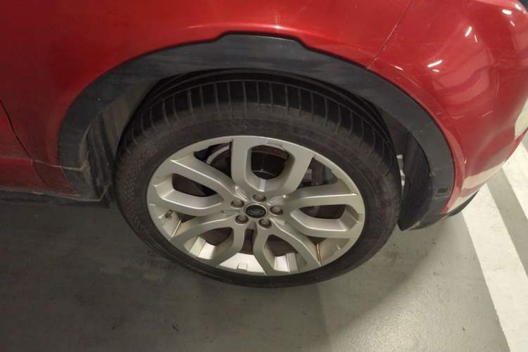 Used Land Rover Range Evoque 2013 2.0T 5-Door Ignite Edition Right Front Wheel Hub