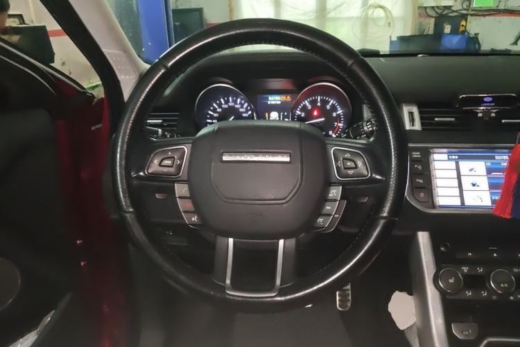 Used Land Rover Range Evoque 2013 2.0T 5-Door Ignite Edition Steering Wheel