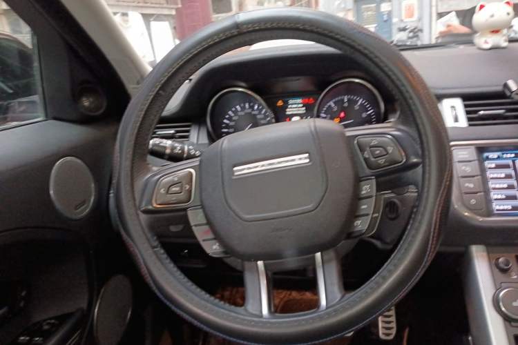 Used Land Rover Range Evoque 2013 2.0T 5-Door Ignite Edition Steering Wheel