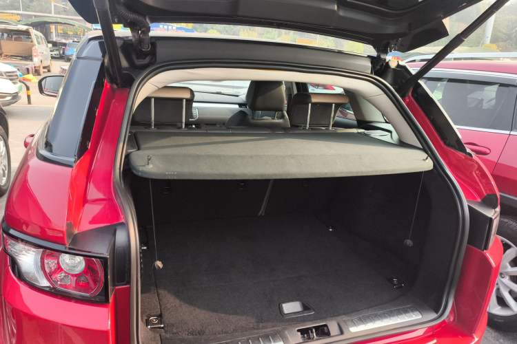 Used Land Rover Range Evoque 2013 2.0T 5-Door Ignite Edition Trunk