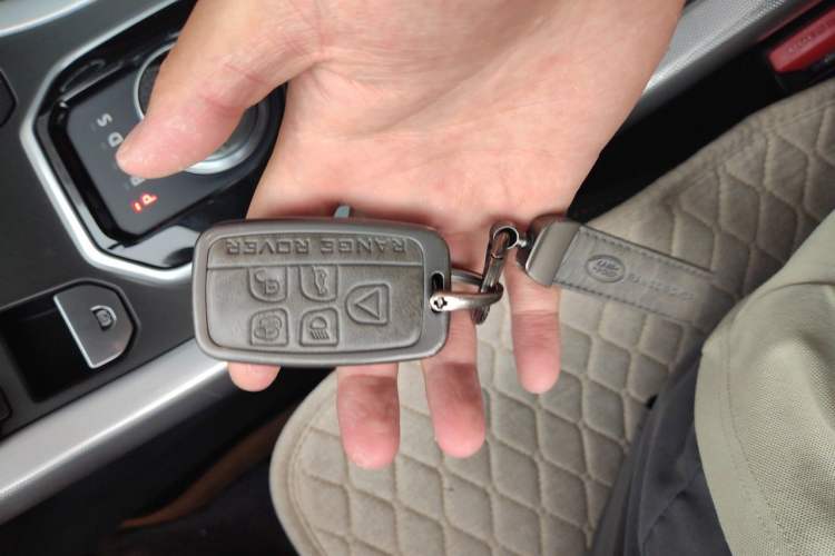 Used Land Rover Range Evoque 2013 2.0T 5-Door Ignite Edition Vehicle Key