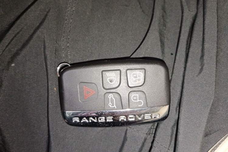 Used Land Rover Range Evoque 2013 2.0T 5-Door Ignite Edition Vehicle Key