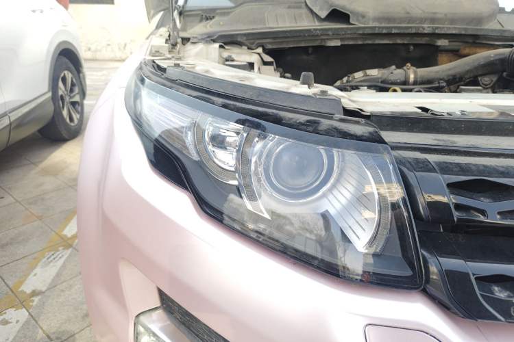 Used Land Rover Range Evoque 2013 2.0T 3-Door YAOZHI Edition Right Front Headlight