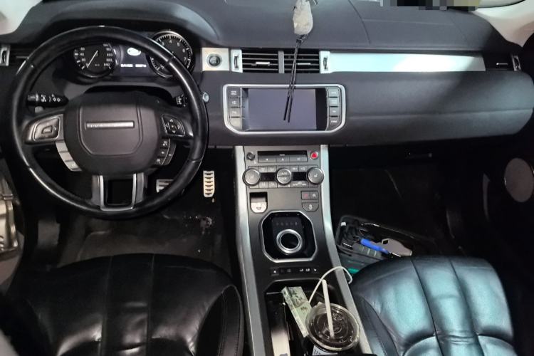 Used Land Rover Range Evoque 2013 2.0T 5-Door Ignite Edition Center Console
