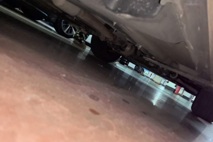 Used Land Rover Range Evoque 2013 2.0T 5-Door Ignite Edition Chassis Rear Right