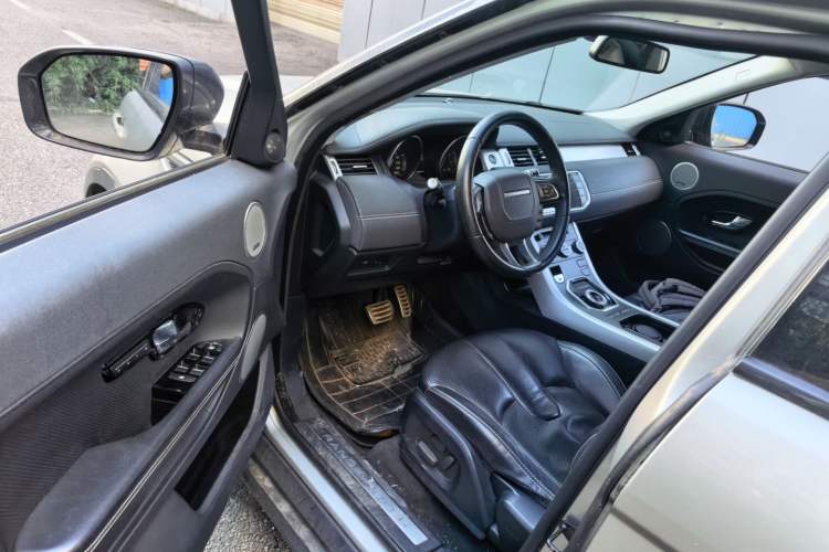 Used Land Rover Range Evoque 2013 2.0T 5-Door Ignite Edition Driver Seat