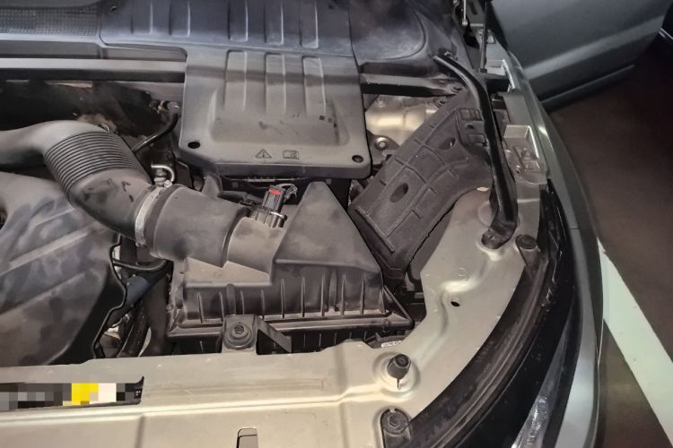 Used Land Rover Range Evoque 2013 2.0T 5-Door Ignite Edition Engine Bay Left