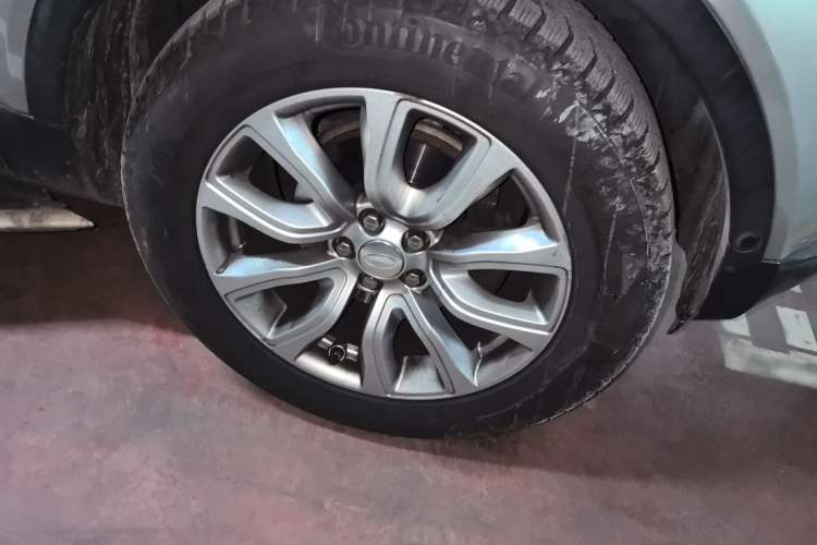 Used Land Rover Range Evoque 2013 2.0T 5-Door Ignite Edition Right Front Wheel Hub