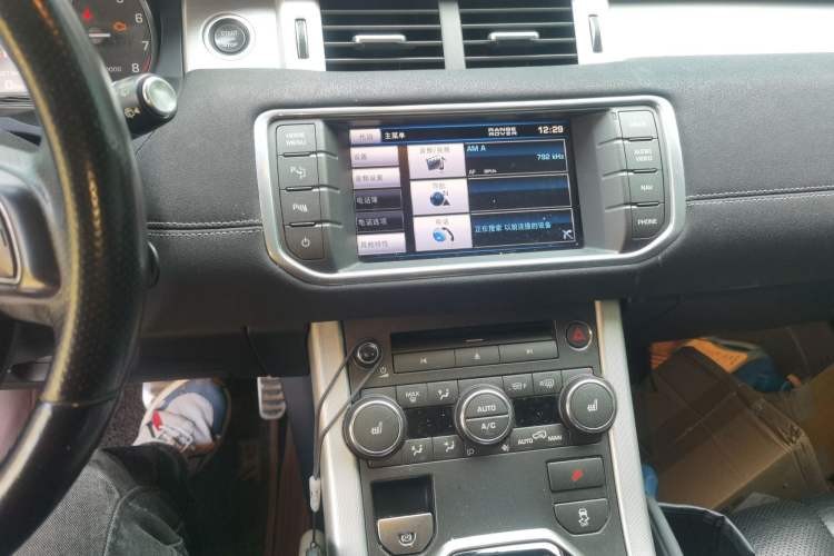 Used Land Rover Range Evoque 2013 2.0T 3-Door Ignite Edition Audio And AC Panel