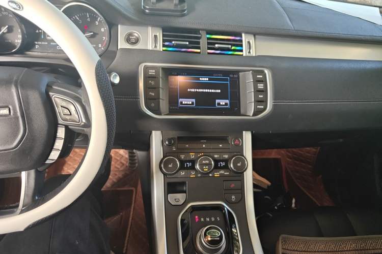 Used Land Rover Range Evoque 2013 2.0T 5-Door Ignite Edition Audio And AC Panel
