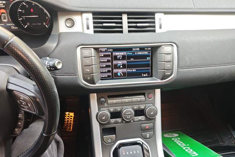 Used Land Rover Range Evoque 2013 2.0T 5-Door Ignite Edition Audio And AC Panel