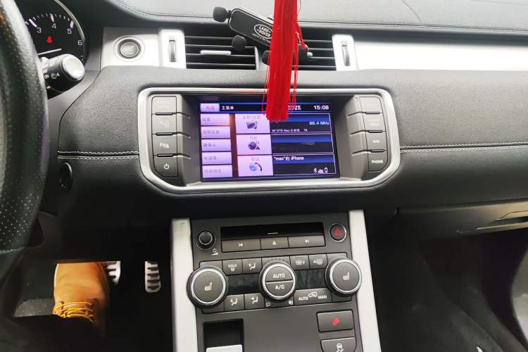 Used Land Rover Range Evoque 2013 2.0T 3-Door Ignite Edition Audio And AC Panel