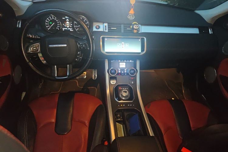 Used Land Rover Range Evoque 2013 2.0T 5-Door Ignite Edition Center Console