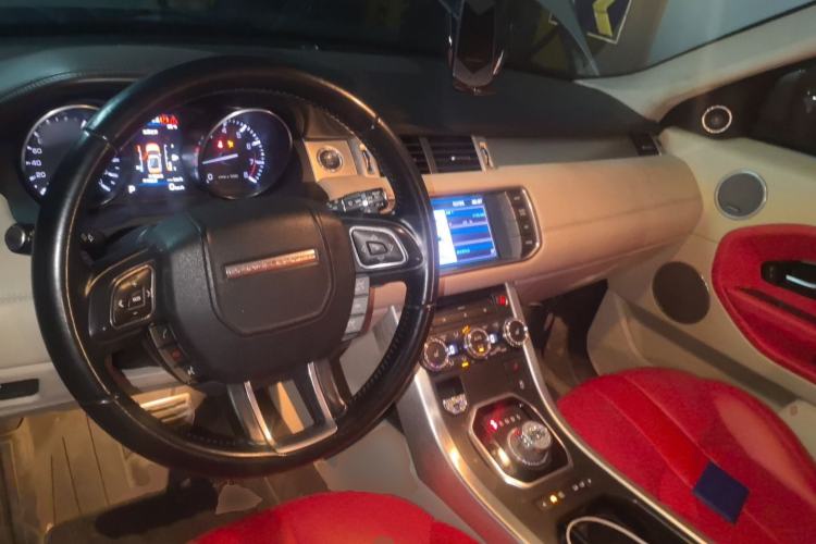 Used Land Rover Range Evoque 2013 2.0T 5-Door YAOZHI Edition Center Console