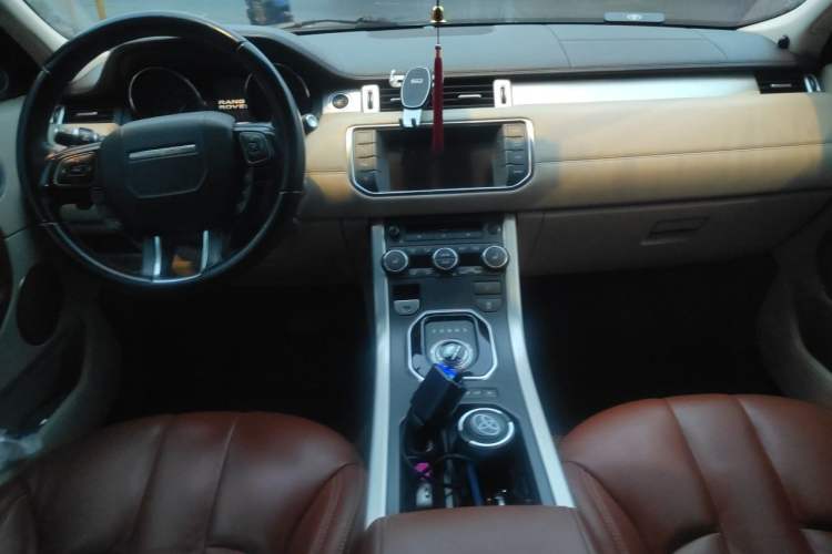 Used Land Rover Range Evoque 2013 2.0T 5-Door YAOZHI Edition Center Console