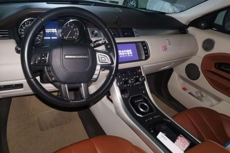 Used Land Rover Range Evoque 2013 2.0T 3-Door YAOZHI Edition Center Console