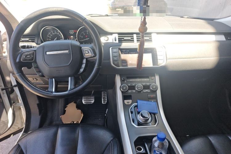 Used Land Rover Range Evoque 2013 2.0T 5-Door Ignite Edition Center Console