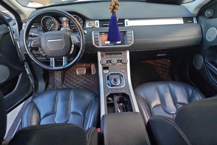 Used Land Rover Range Evoque 2013 2.0T 5-Door Ignite Edition Center Console