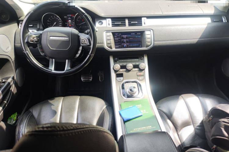 Used Land Rover Range Evoque 2013 2.0T 5-Door Ignite Edition Center Console