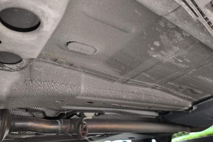 Used Land Rover Range Evoque 2013 2.0T 5-Door Ignite Edition Chassis Front