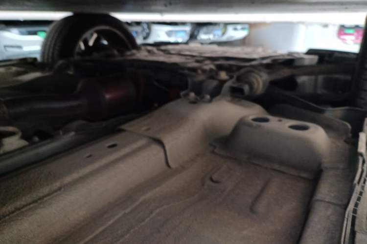 Used Land Rover Range Evoque 2013 2.0T 5-Door Ignite Edition Chassis Front Left