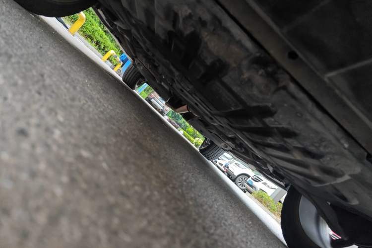 Used Land Rover Range Evoque 2013 2.0T 5-Door Ignite Edition Chassis Front