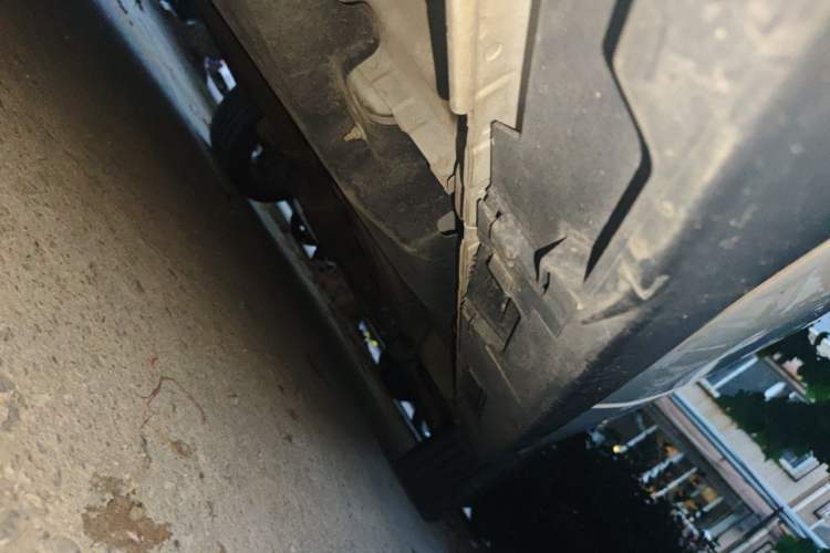 Used Land Rover Range Evoque 2013 2.0T 5-Door Ignite Edition Chassis Rear Left