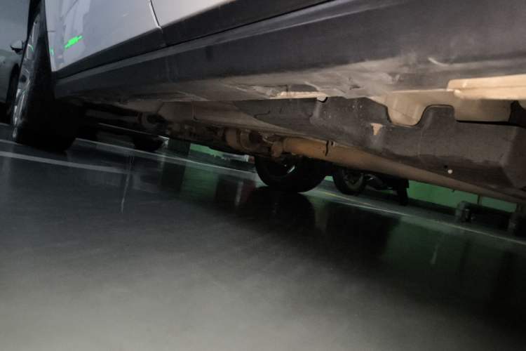 Used Land Rover Range Evoque 2013 2.0T 5-Door Ignite Edition Chassis Rear Left