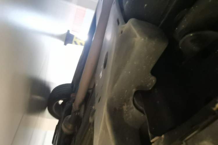 Used Land Rover Range Evoque 2013 2.0T 5-Door Ignite Edition Chassis Rear Right