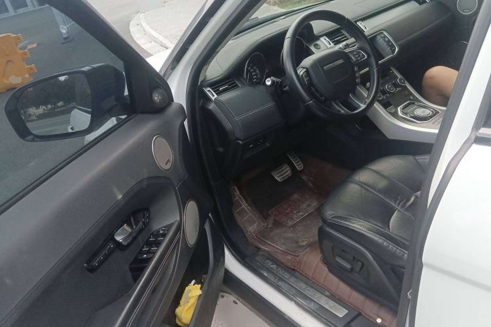 Used Land Rover Range Evoque 2013 2.0T 5-Door Ignite Edition Driver Seat