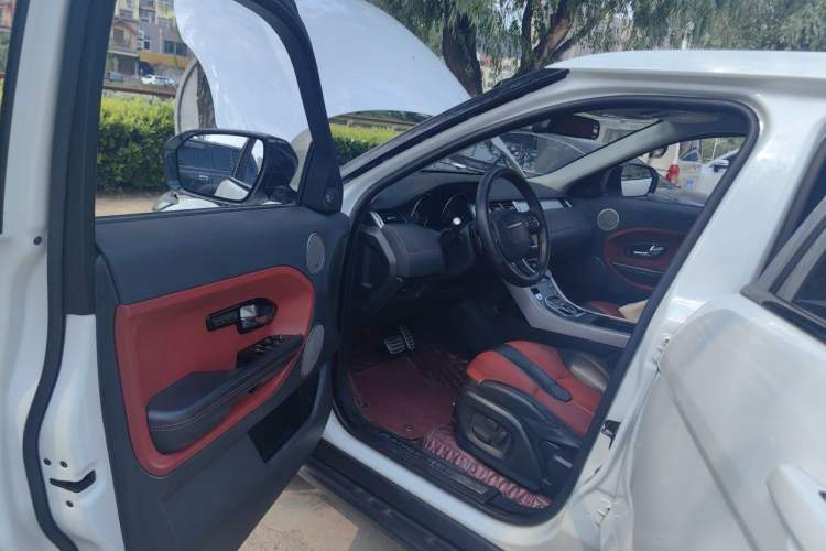 Used Land Rover Range Evoque 2013 2.0T 5-Door Ignite Edition Driver Seat