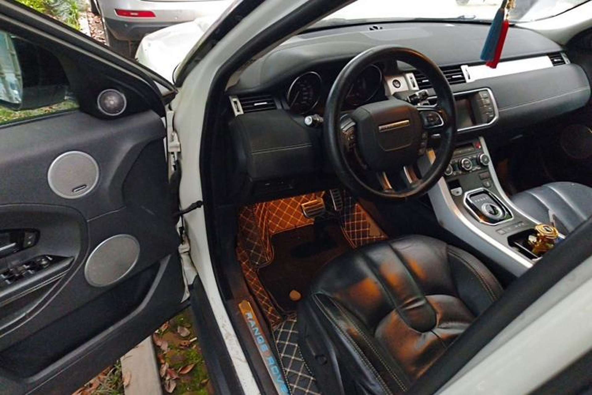 Used Land Rover Range Evoque 2013 2.0T 5-Door Ignite Edition Driver Seat