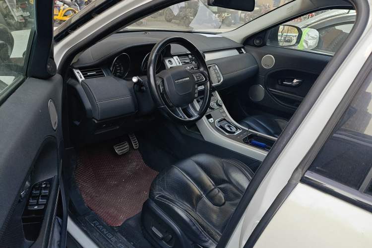 Used Land Rover Range Evoque 2013 2.0T 5-Door Ignite Edition Driver Seat