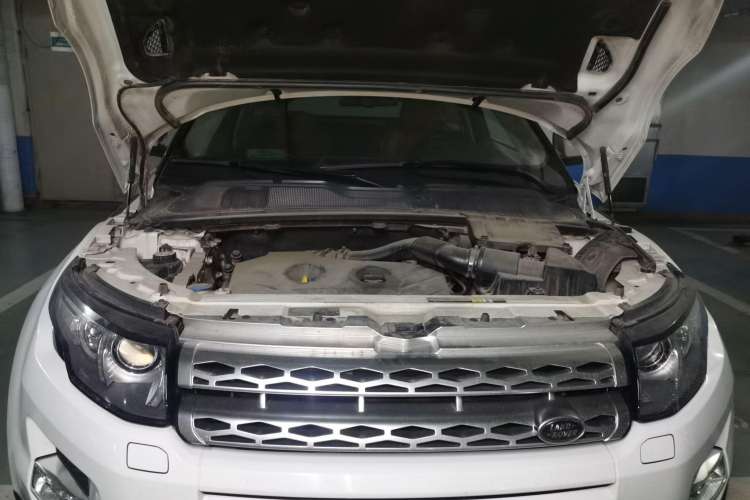 Used Land Rover Range Evoque 2013 2.0T 3-Door YAOZHI Edition Engine Bay