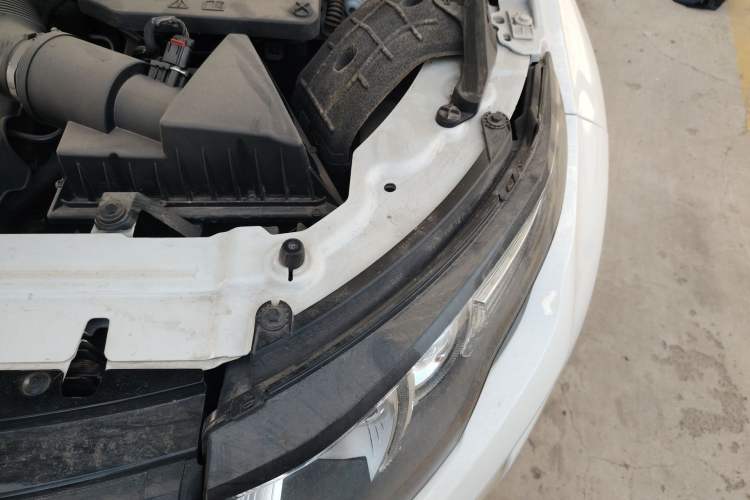 Used Land Rover Range Evoque 2013 2.0T 3-Door Ignite Edition Engine Bay Left