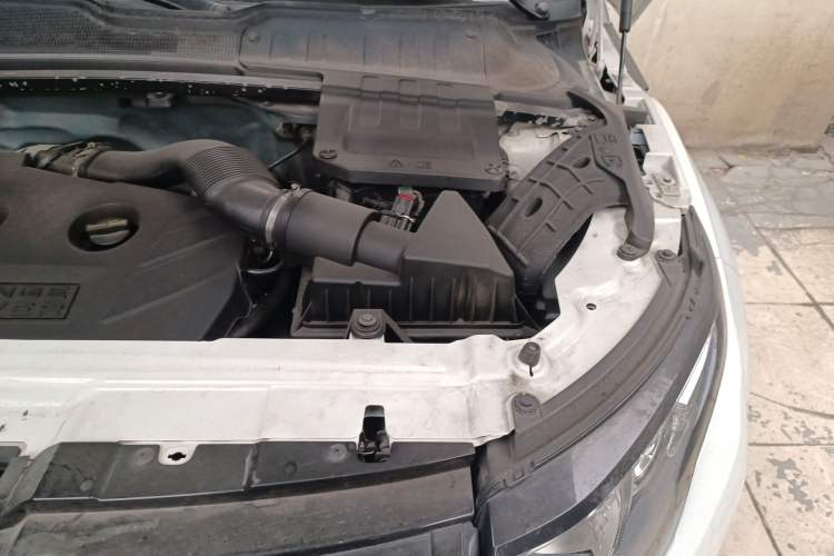 Used Land Rover Range Evoque 2013 2.0T 5-Door Ignite Edition Engine Bay Left