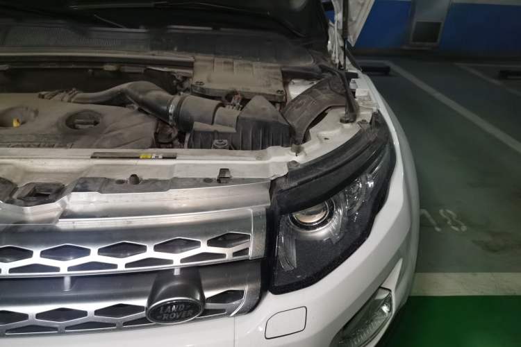 Used Land Rover Range Evoque 2013 2.0T 3-Door YAOZHI Edition Engine Bay Left