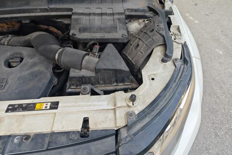 Used Land Rover Range Evoque 2013 2.0T 5-Door Ignite Edition Engine Bay Left