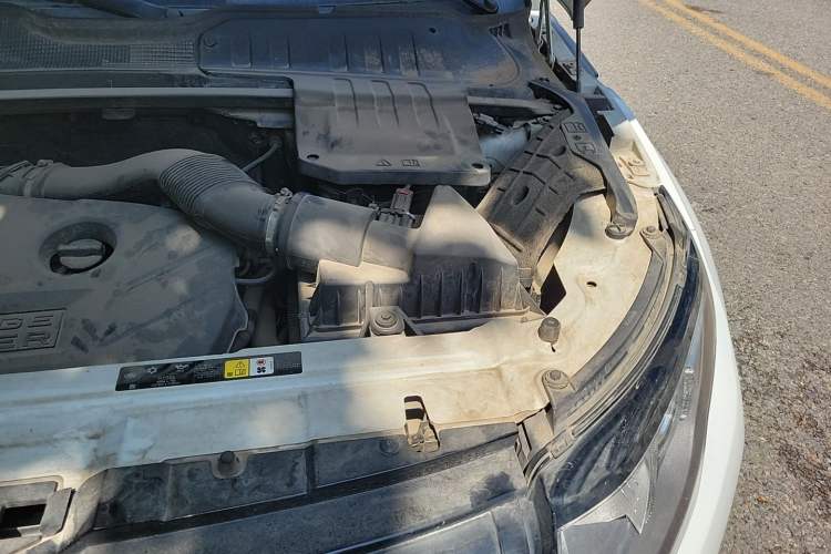 Used Land Rover Range Evoque 2013 2.0T 5-Door Ignite Edition Engine Bay Left