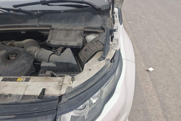 Used Land Rover Range Evoque 2013 2.0T 5-Door Ignite Edition Engine Bay Left