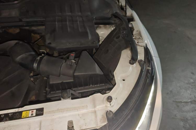 Used Land Rover Range Evoque 2013 2.0T 5-Door Ignite Edition Engine Bay Left