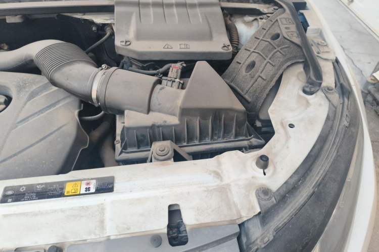 Used Land Rover Range Evoque 2013 2.0T 5-Door Yaozhen Edition Engine Bay Left