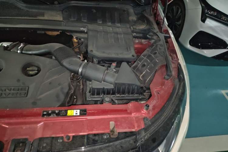 Used Land Rover Range Evoque 2013 2.0T 3-Door YAOZHI Edition Engine Bay Left