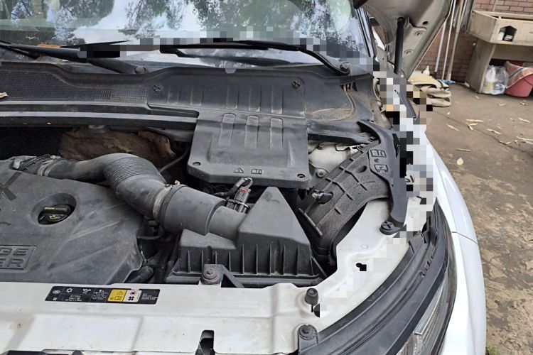 Used Land Rover Range Evoque 2013 2.0T 5-Door Ignite Edition Engine Bay Left
